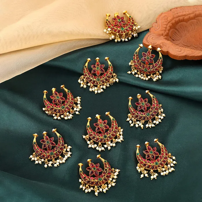 Bracelets Yellow Chimes Yellow Chimes Choti Jadai Billai Traditional Multicolor Bridal Hair Accessories for Women Wedding Gold Plated Hair Choti Bridal Jewellery for Women Gold2 Bracelets Yellow Chimes Yellow Chimes Choti Jadai Billai Traditional Multicolor Bridal Hair Accessories for Women Wedding Gold Plated Hair Choti Bridal Jewellery for Women Gold2