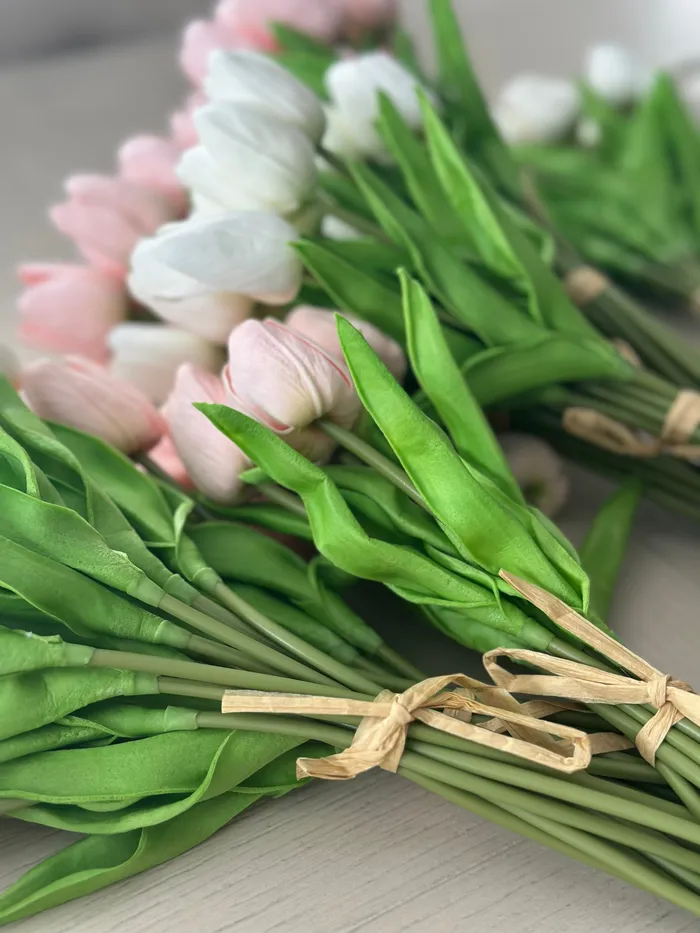 Candlewick Gift Shop Real Touch Tulip Bundles Earrings