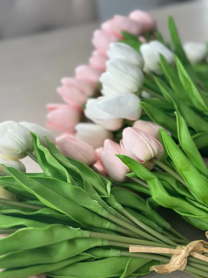 Candlewick Gift Shop Real Touch Tulip Bundles Earrings