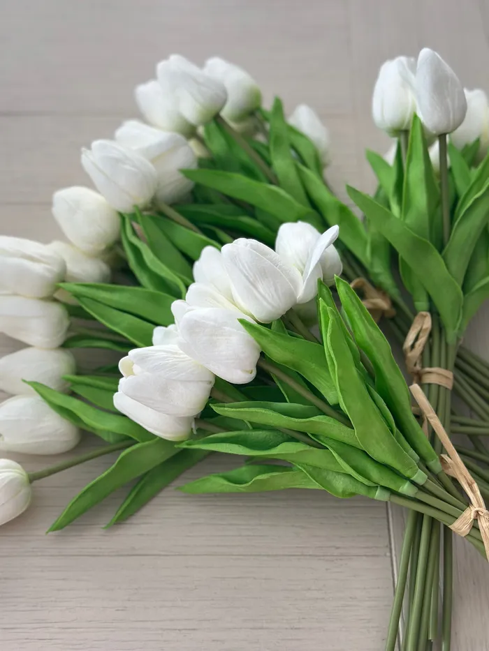 Candlewick Gift Shop Real Touch Tulip Bundles Earrings