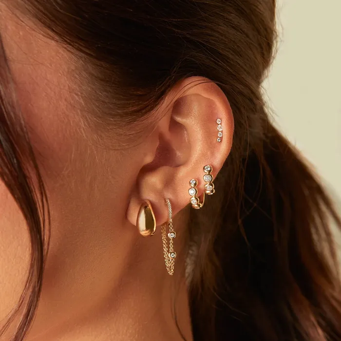 Earrings ef collection Prong Set Diamond Arc Stud Earring