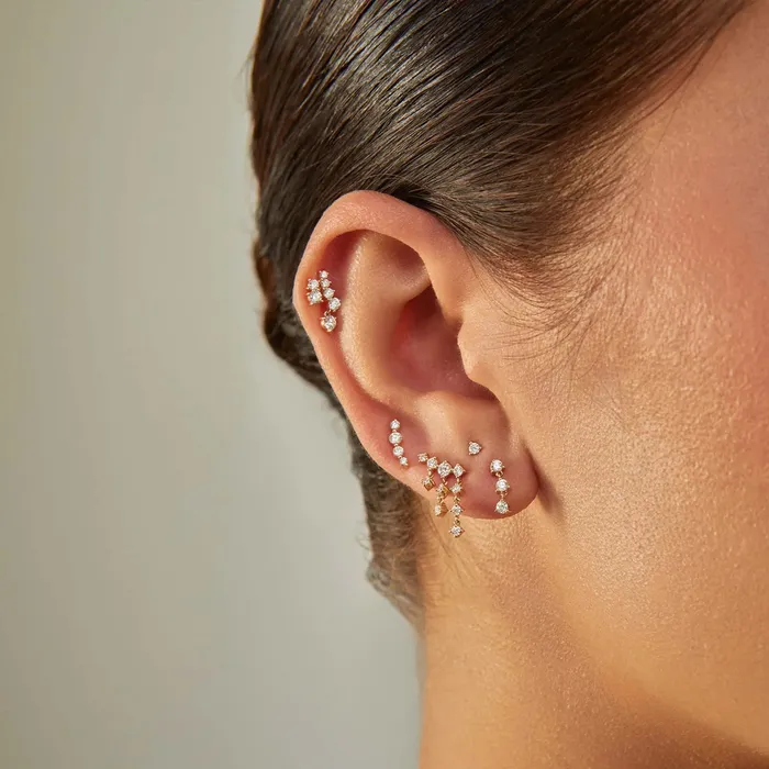 Earrings ef collection Prong Set Diamond Arc Stud Earring