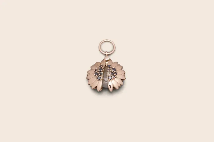 LAltelier Plume Necklaces Sunflower Pendant