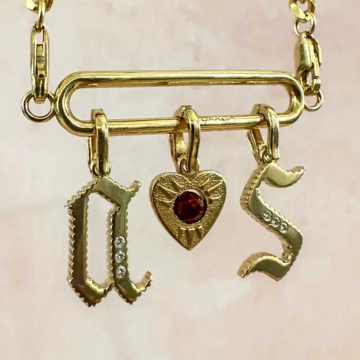 Lingua Necklaces Gothic Initial