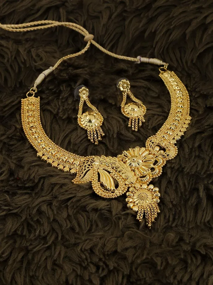 Necklaces Yellow Chimes Yellow Chimes Ethnic One Gram Gold Designer Antique Golden Traditional Choker Necklace with Earrings Jewellery Set for Women Girls