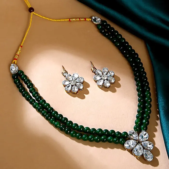 Necklaces Yellow Chimes Yellow Chimes kundans necklaces set necklace set for women jewellery set for women necklace set for women traditional necklace for women