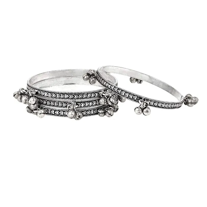 Necklaces Yellow Chimes Yellow Chimes Oxidised Bangles for Women Silver Oxidised Bangle Set 4 PCs Traditional Ghungroo Design Bangles Set for Women and Girls Necklaces Yellow Chimes Yellow Chimes Oxidised Bangles for Women Silver Oxidised Bangle Set 4 PCs Traditional Ghungroo Design Bangles Set for Women and Girls