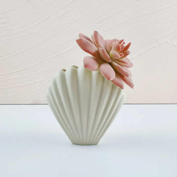 Resin Art Hub Necklaces Shell Shaped Silicone Vase Mold for Jesmonite Art