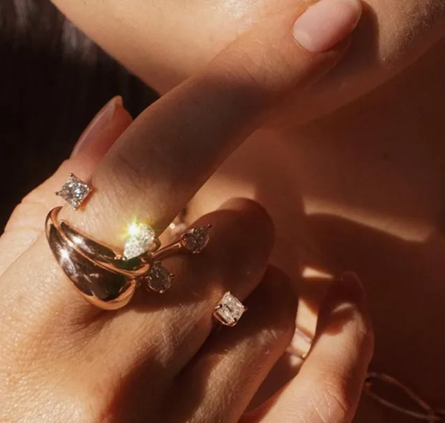 Rings Carbon Hyde Royal Throne Ring