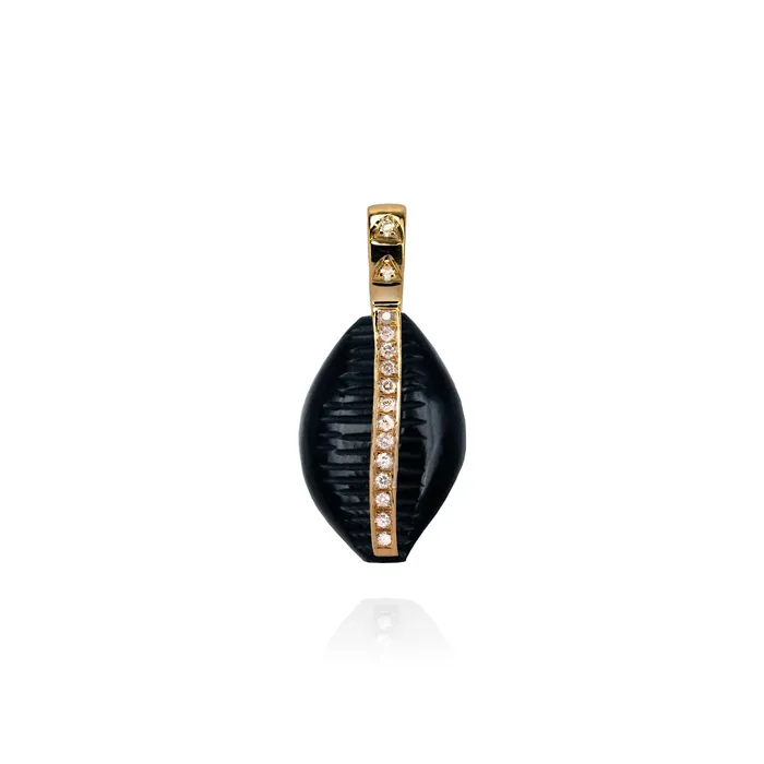 Van Den Abeele Onyx Cowrie pendant Necklaces