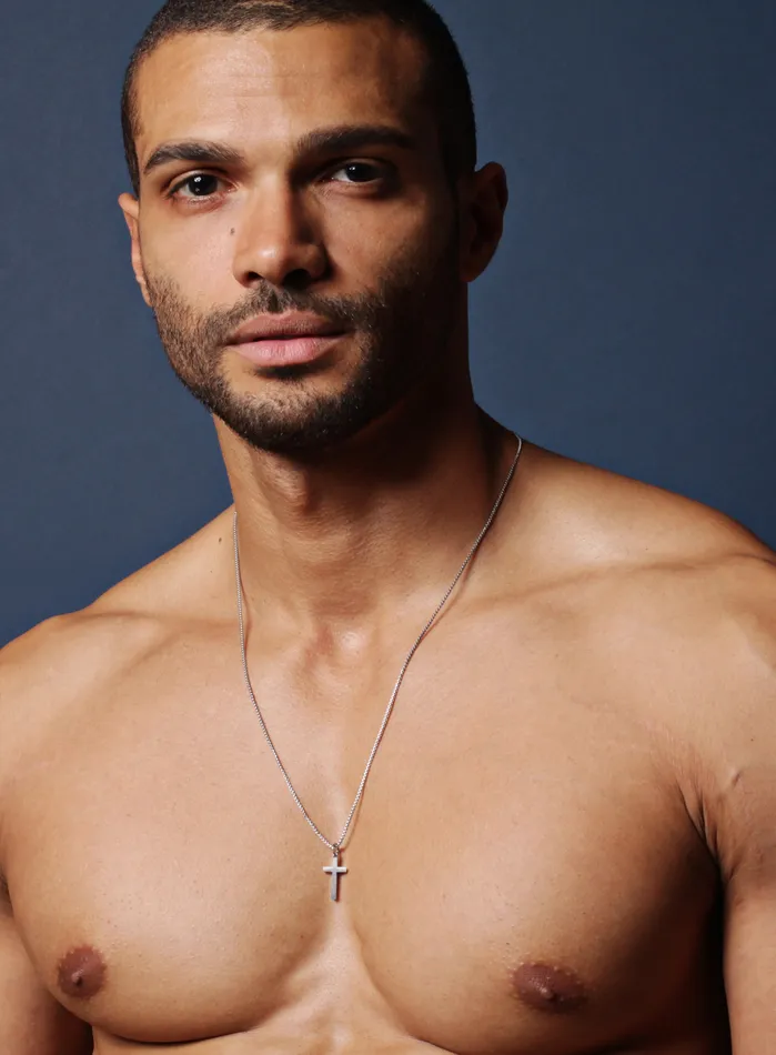 We Are All Smith SMALL STAINLESS STEEL CROSS NECKLACE FOR MEN Necklaces