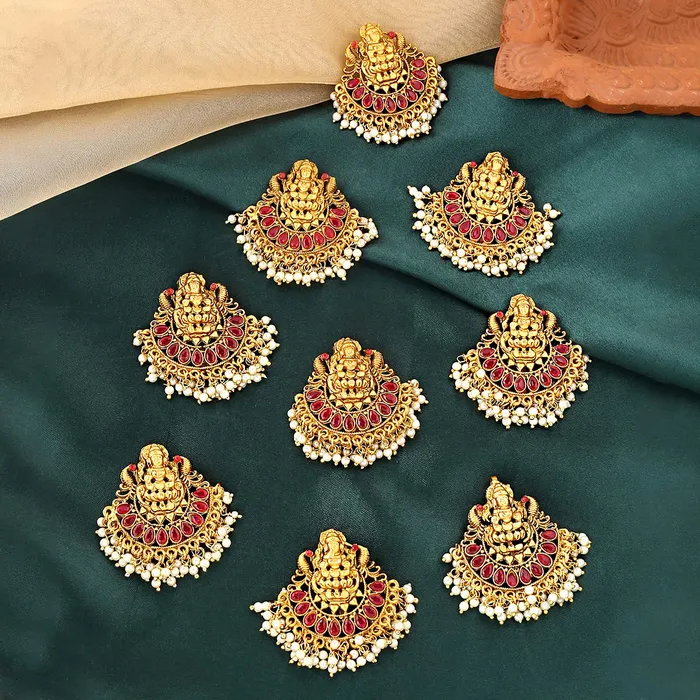 Yellow Chimes Choti Jadai Billai Traditional Multicolor Bridal Hair Accessories for Women Wedding Gold Plated Hair Choti Bridal Jewellery for Women Gold1 Yellow Chimes Necklaces