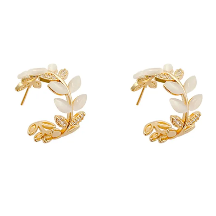 Yellow Chimes Earrings For Women Gold Toned Leaflet Designed Crystal Stone Studded Half Bali Clip On Hoop Earrings For Women and Girls Yellow Chimes Necklaces Yellow Chimes Earrings For Women Gold Toned Leaflet Designed Crystal Stone Studded Half Bali Clip On Hoop Earrings For Women and Girls Yellow Chimes Necklaces