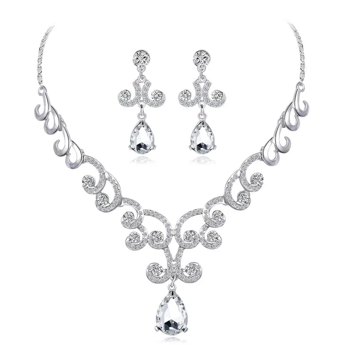 Yellow Chimes Exclusive Sparkling Crystals Jewellery Set with Earrings Necklace Set for Women and Girls Yellow Chimes Earrings Yellow Chimes Exclusive Sparkling Crystals Jewellery Set with Earrings Necklace Set for Women and Girls Yellow Chimes Earrings