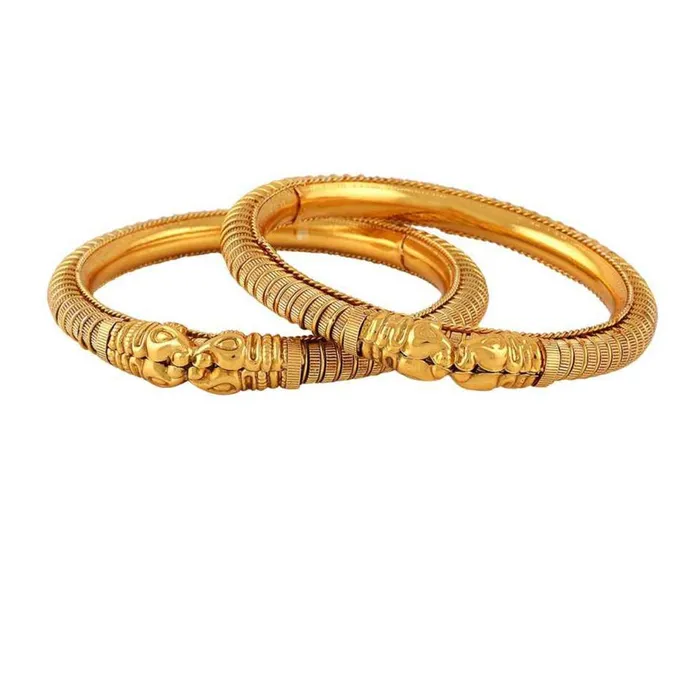 Yellow Chimes Necklaces Yellow Chimes 2 PCS Exclusive Delicate Plain Antique Gold Plated Traditional Bangles for Women and Girls 28 Yellow Chimes Necklaces Yellow Chimes 2 PCS Exclusive Delicate Plain Antique Gold Plated Traditional Bangles for Women and Girls 28