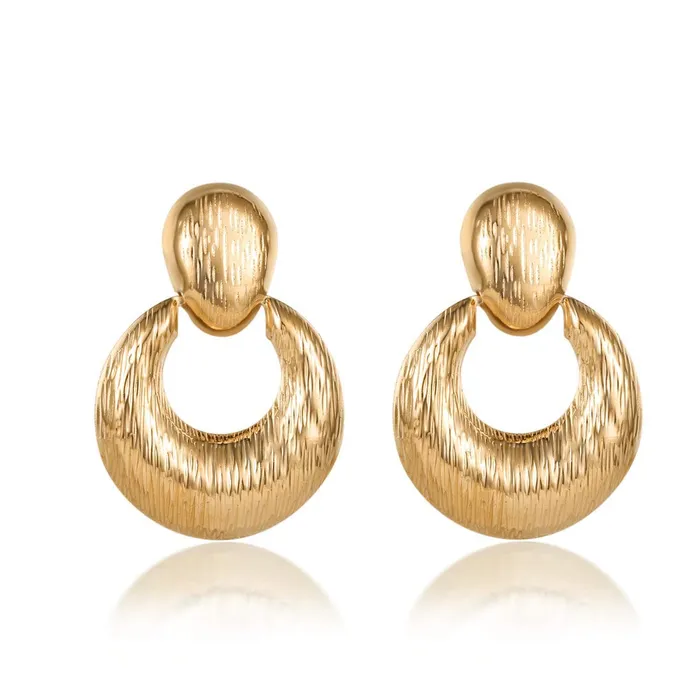 Yellow Chimes Western Style Geometric Shaped Gold Plated Circle Drop Earrings For Women And Girls Yellow Chimes Bracelets Yellow Chimes Western Style Geometric Shaped Gold Plated Circle Drop Earrings For Women And Girls Yellow Chimes Bracelets