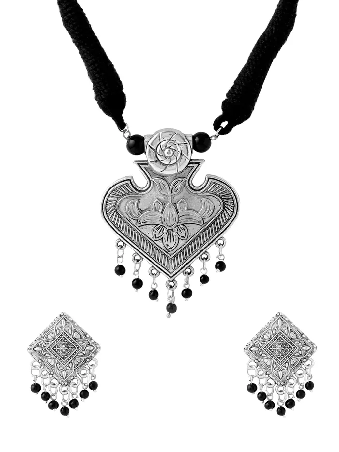 Yellow Chimes Yellow Chimes Oxidised Silver Jewellery Set For Women Silver Oxidised Plated Necklace Set Eternal Classics Ethnic Traditional Long Jewellery Sets Birthday Anniversary Gift for Women Wife Necklaces Yellow Chimes Yellow Chimes Oxidised Silver Jewellery Set For Women Silver Oxidised Plated Necklace Set Eternal Classics Ethnic Traditional Long Jewellery Sets Birthday Anniversary Gift for Women Wife Necklaces